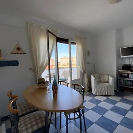 Helios Sea View *