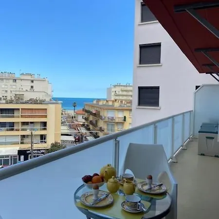 דירה Helios Sea View *